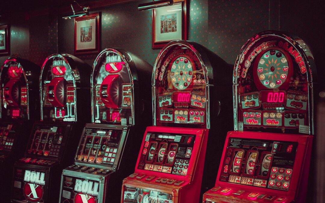 Introduction to Reinforcement Learning and Solving the Multi-armed Bandit Problem